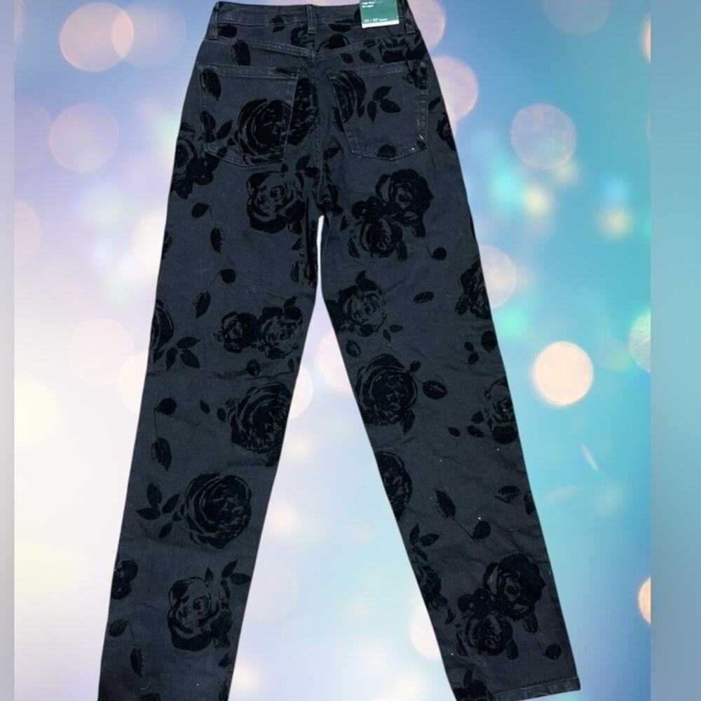 Wild Fable Black Floral Jeans High Rise Straight Leg Size 00 32” Inseam NWT - Picture 3 of 8